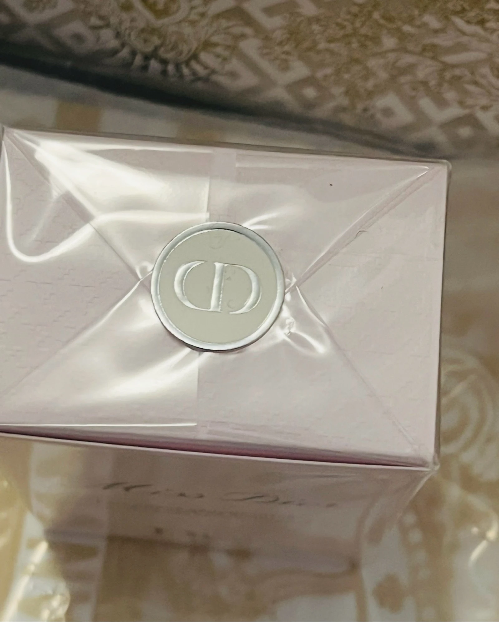Miss Dior Le lait pour le corps réconfortant à la cire de rose – photo 10